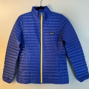 NWOT Patagonia Down Shirt. Size Medium.
